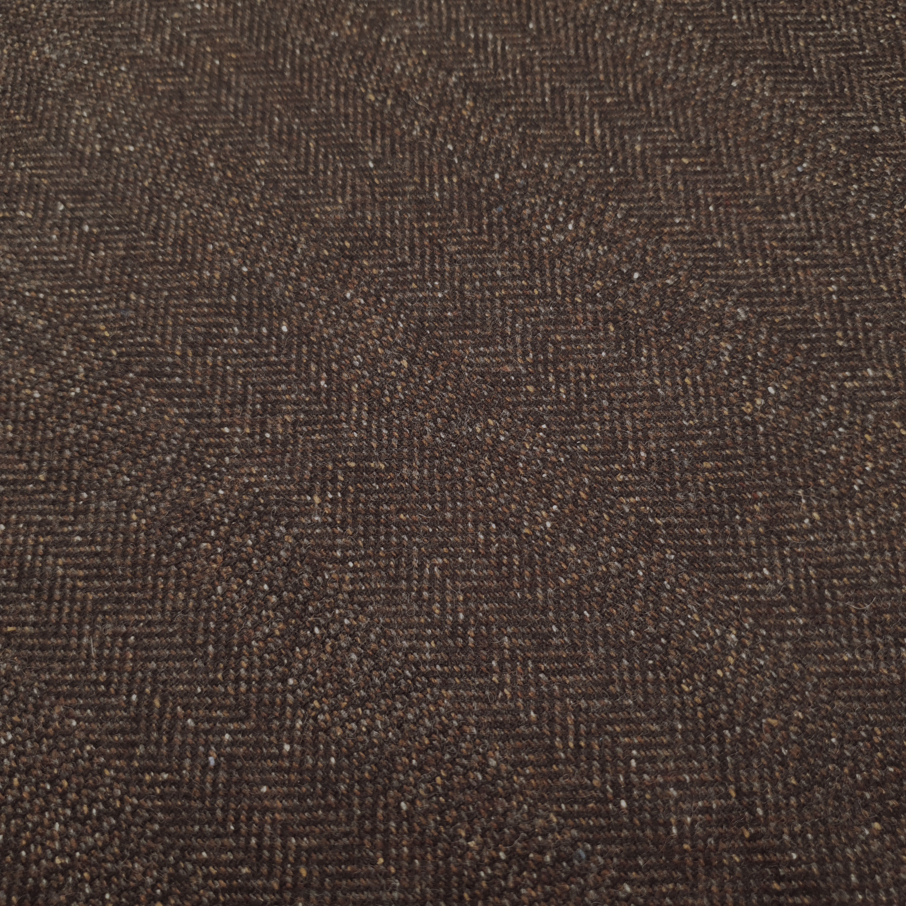 Dorin - Sildebensmønstret uldtørklæde - Mørkebrun melange